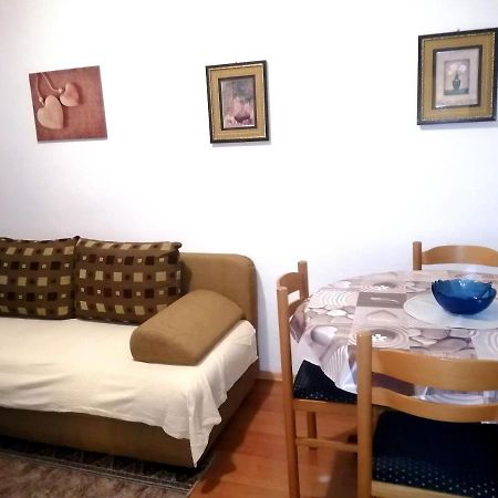 Apartmani Zmiric Primošten Extérieur photo
