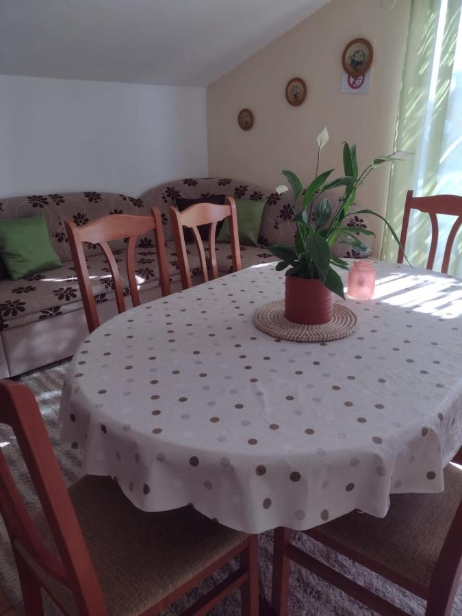 Apartmani Zmiric Primošten Extérieur photo