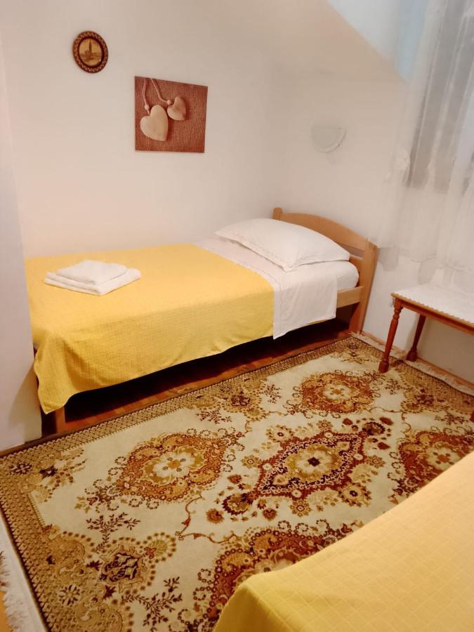 Apartmani Zmiric Primošten Extérieur photo