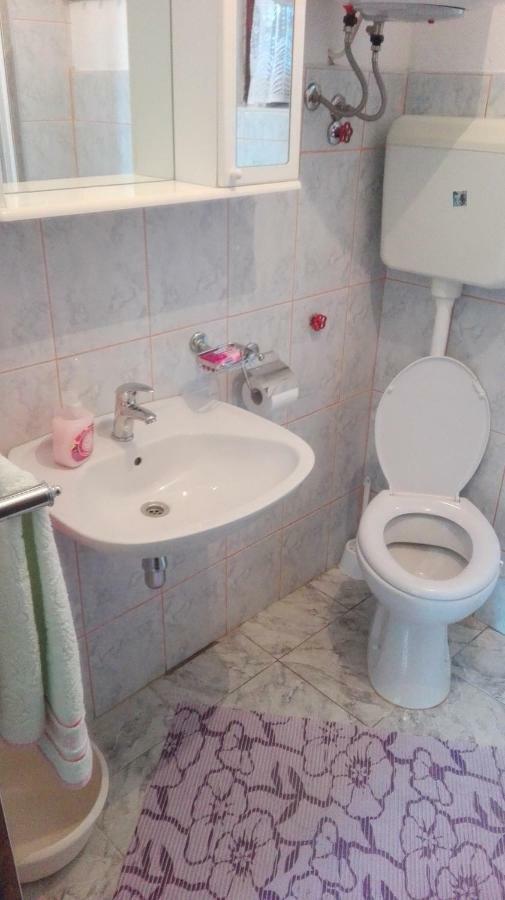 Apartmani Zmiric Primošten Extérieur photo